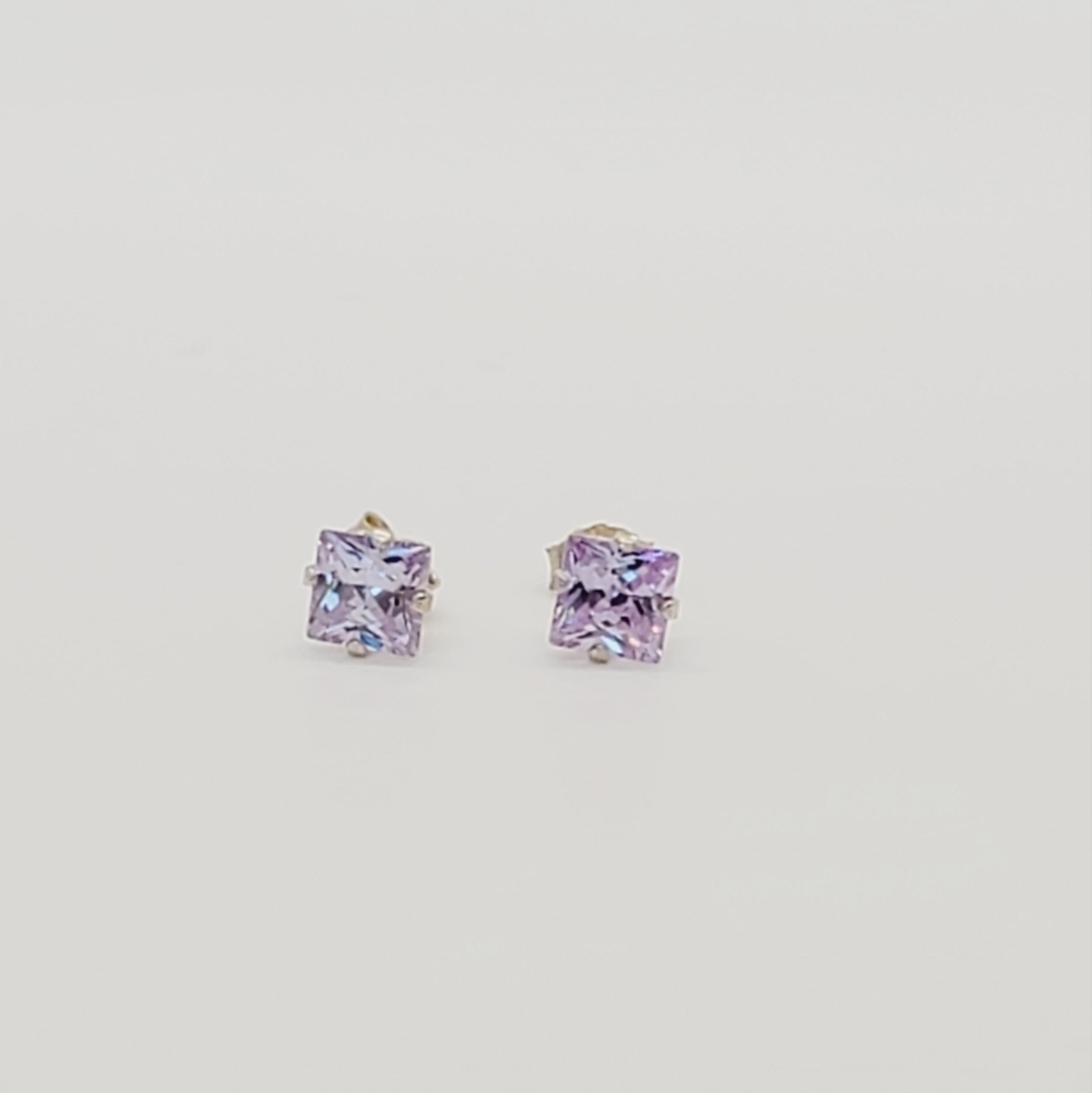 New 925 Sterling Silver Lavender CZ Earrings